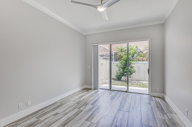 Building Photo - 146 Monterey Pointe Dr