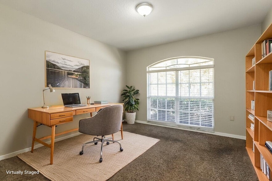 Building Photo - 5865 Daughtery Downs Loop