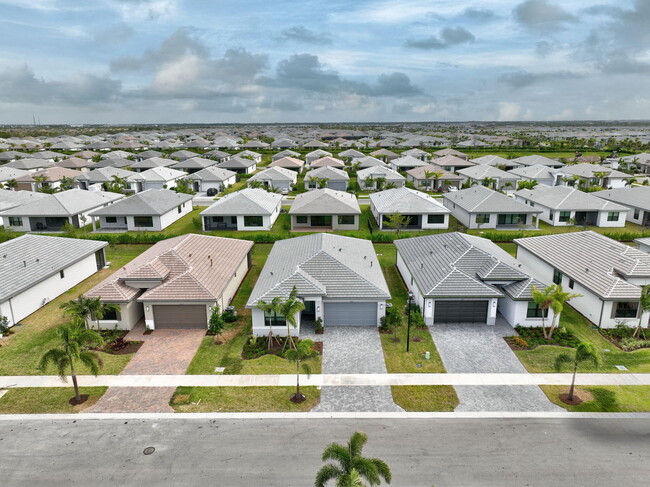 Building Photo - 12611 SW Manatee Marsh Ter