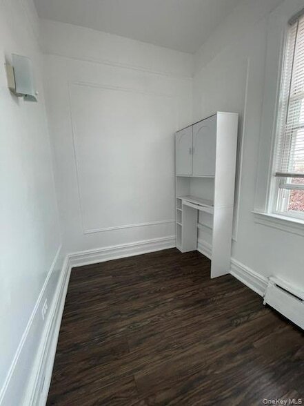 Building Photo - 1865 Mulford Ave