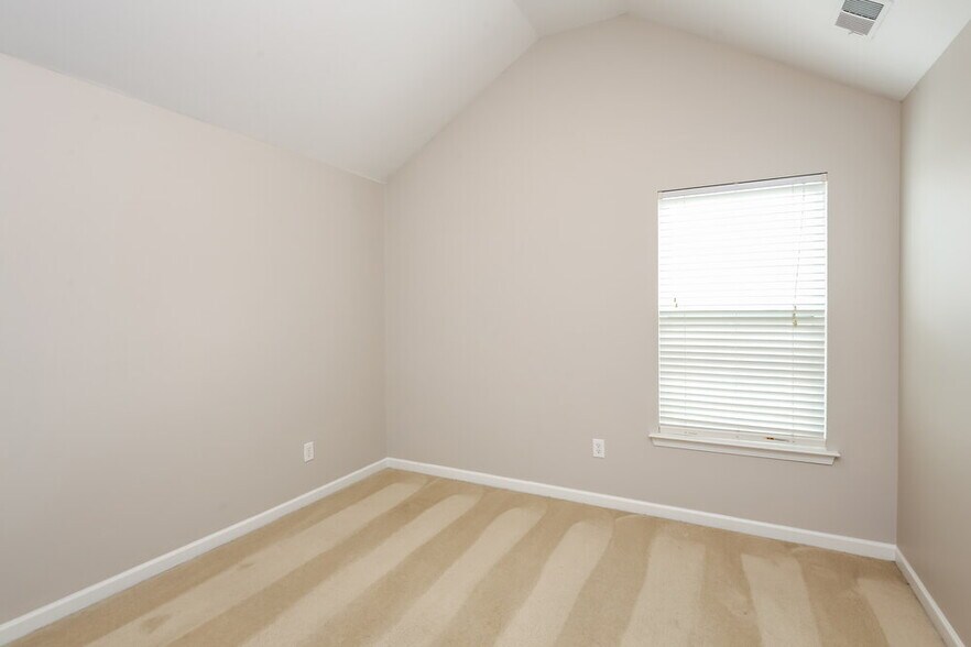 Building Photo - 4235 Fourth Rail Ln