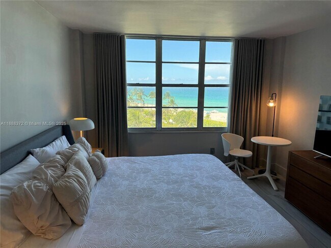 Building Photo - 5151 Collins Ave