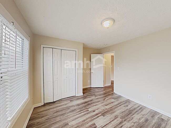 Building Photo - 3349 Mooring Dr