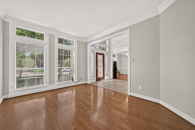 Building Photo - 1715 Lake Quitman Dr
