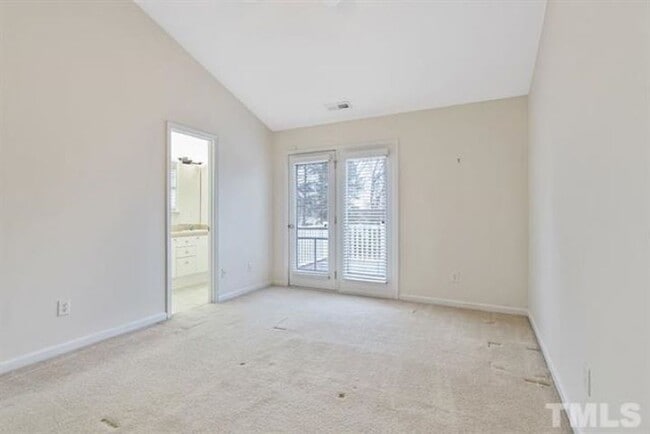 Building Photo - Golf Course Townhome