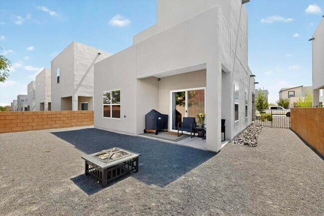 Building Photo - 9609 Sage Ranch Ct