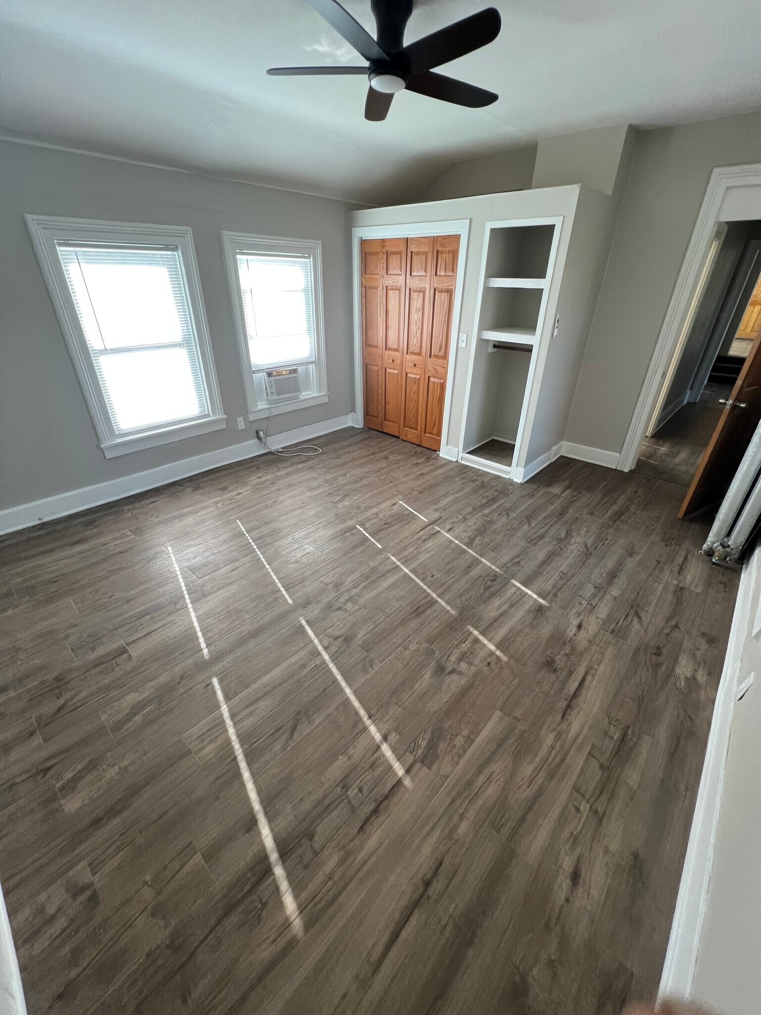 Building Photo - 571 Jefferson St