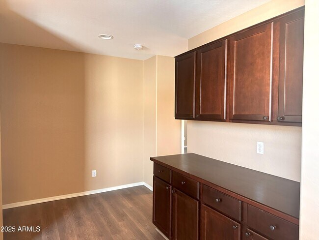 Building Photo - 3854 E Battala Ave