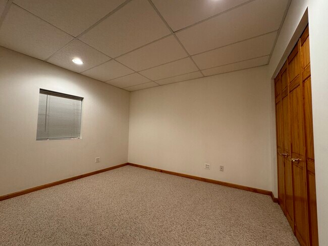Building Photo - 106 Hidden View Dr