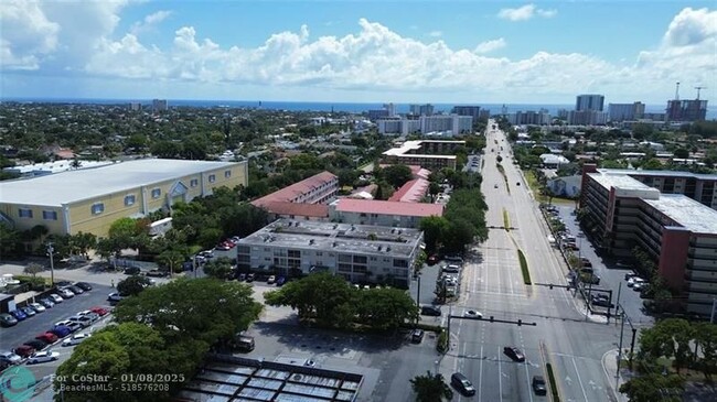 Primary Photo - 2301 NE 14th Street Causeway