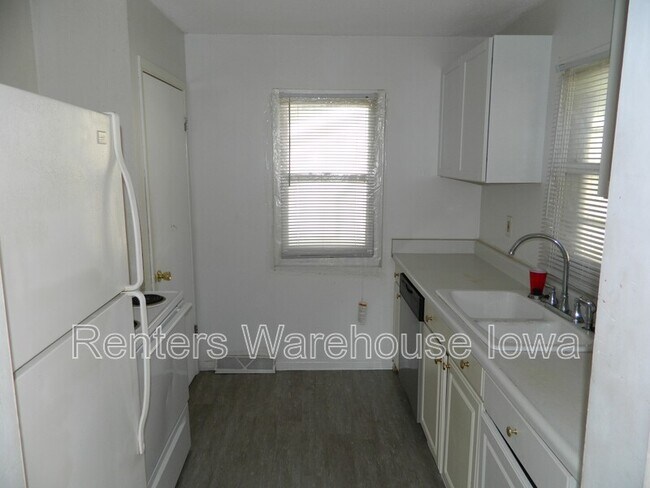 Building Photo - 4424 SE 8th St