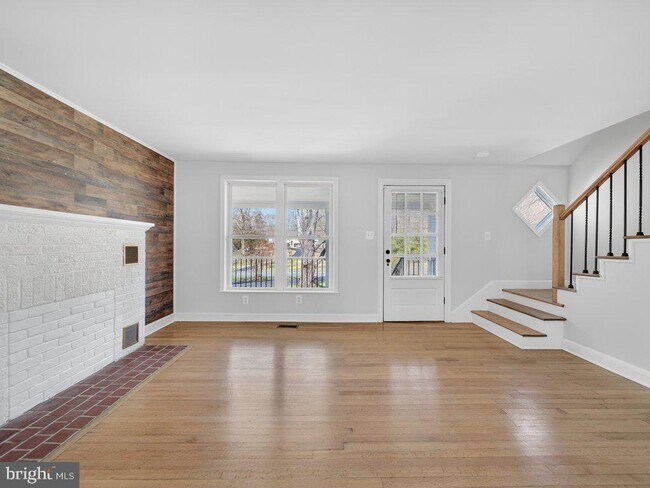 Building Photo - 9325 Brentsville Rd