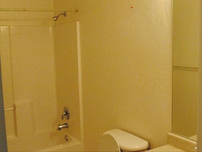 Building Photo - 1978 S 650 E