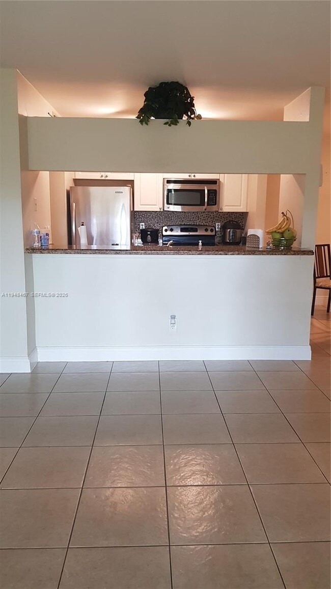 Building Photo - 10520 SW 158th Ct