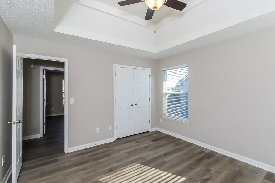 Building Photo - 335 Elma Marie Ct