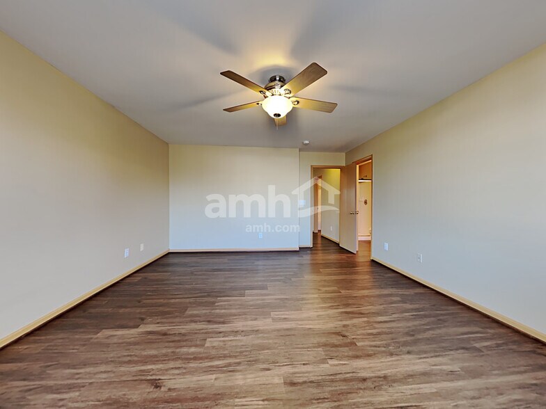 Building Photo - 7808 Hyatts Ln