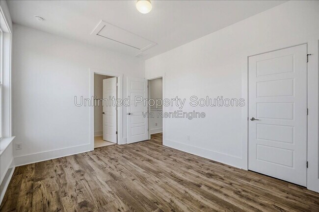 Building Photo - 501 Greenville Ave