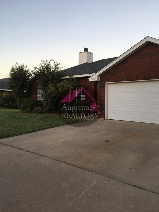 Building Photo - Spacious home in the Wylie district!