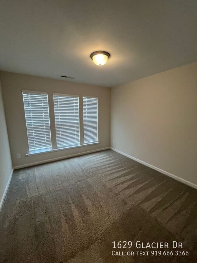 Building Photo - 1629 Glacier Dr
