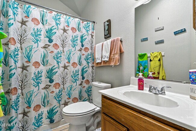 Building Photo - 3712 La Cuesta Dr