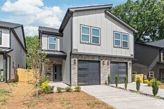 Building Photo - Move-in Ready Townhome in Westerly Hills