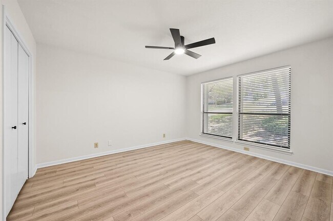 Building Photo - 3510 Native Dancer Cove