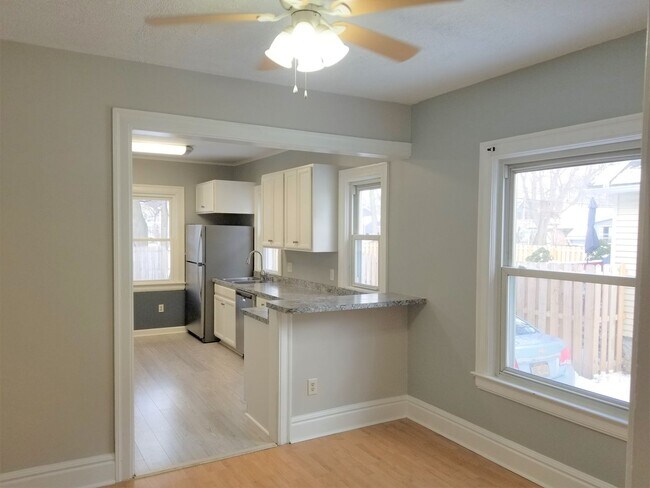 Building Photo - Cypress Street Double