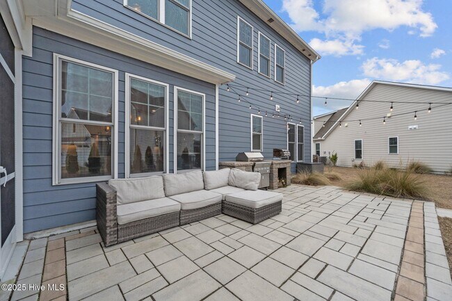 Building Photo - 181 Sailor Sky Wy