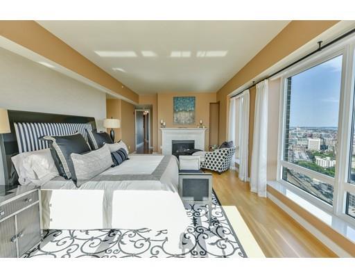 Building Photo - 400 Stuart St