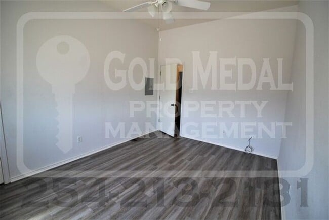 Building Photo - 4205 Alan Kent Dr