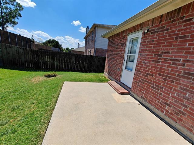Building Photo - 1720 Pebble Brook Way