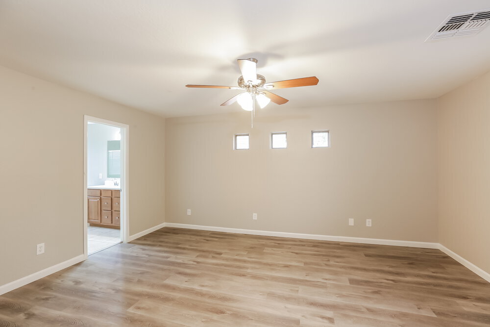 Building Photo - 1341 E Dunbar Dr