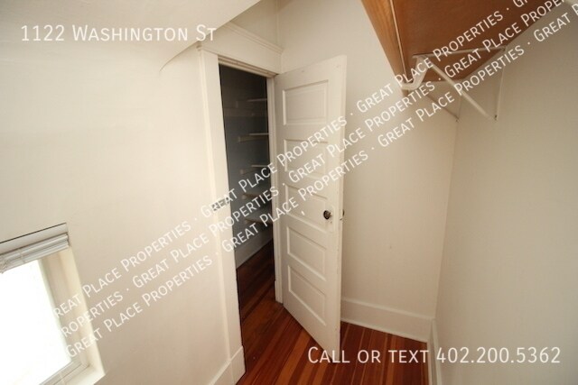 Building Photo - 1122 Washington St