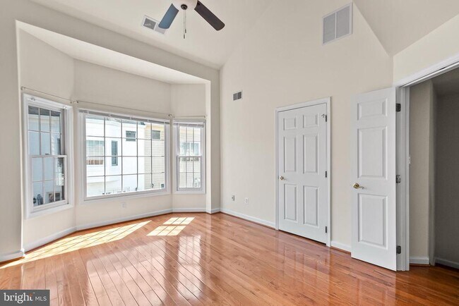 Building Photo - 8831 Ashgrove House Ln