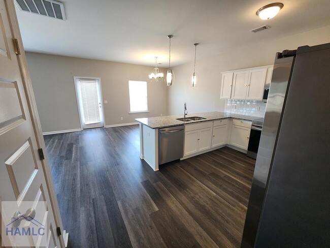 Building Photo - 2722 Arnall Dr