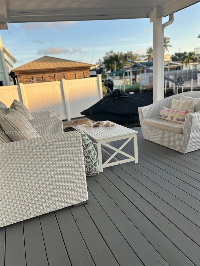 Building Photo - 826 Bonito Ln