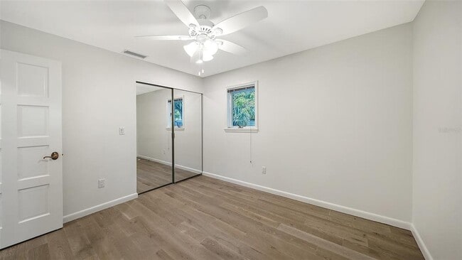 Building Photo - 1770 S Oval Dr
