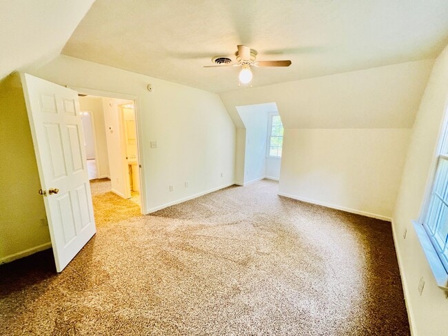Building Photo - Single family home located in southern Rockbridge County minutes from I81