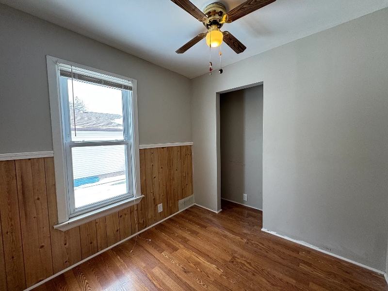 Building Photo - 84 W Kalama Ave