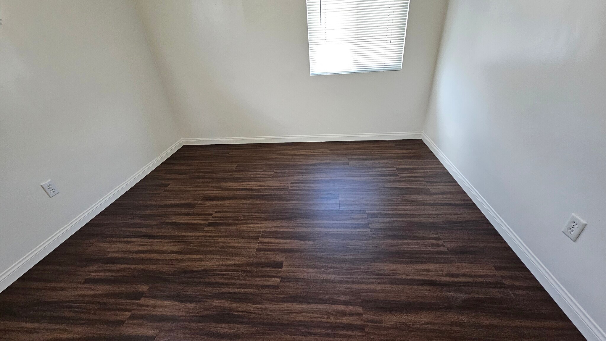 Building Photo - 12973 13th St