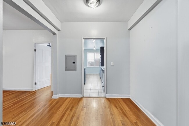 Building Photo - 2520 John F. Kennedy Blvd