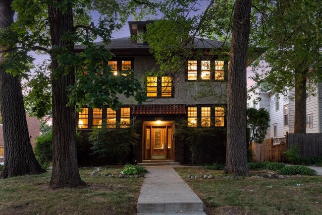 Building Photo - 3006 W 44th St