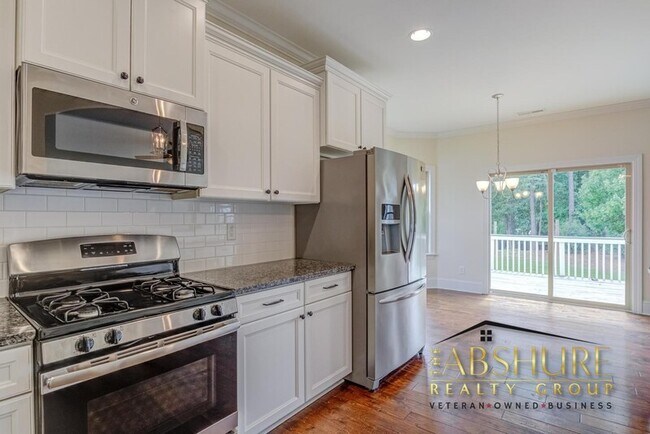 Building Photo - 112 Cahors Trail