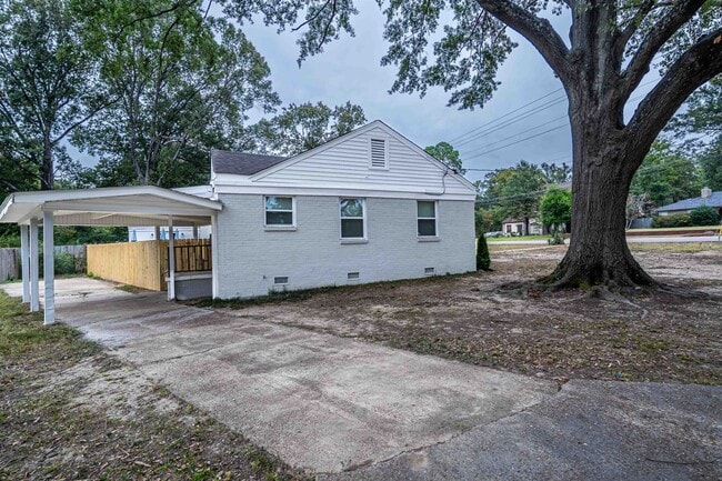 Building Photo - 345 S White Station Rd