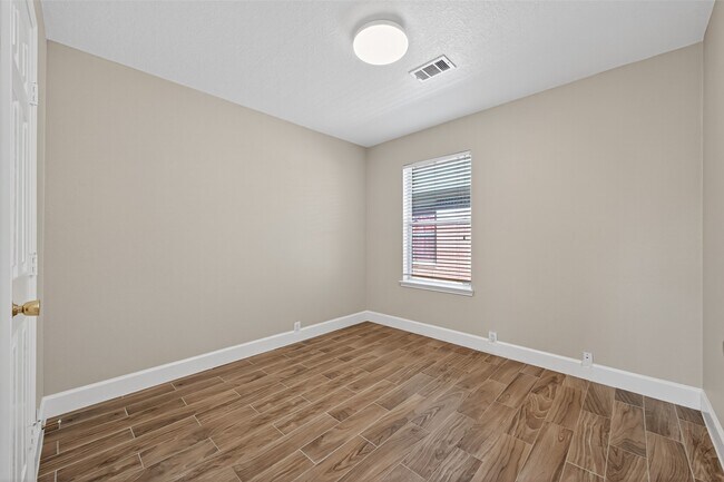 Building Photo - 21215 Barker Canyon Ln