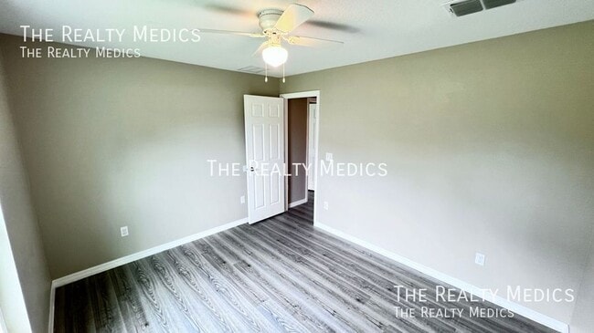 Building Photo - 6375 SW 144th St Rd