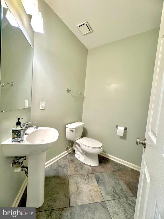 Building Photo - 11433 Hollowstone Dr