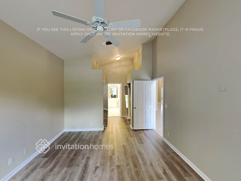 Building Photo - 3401 NW 70th Ave