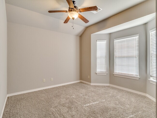 Building Photo - 3813 Normandy Rd