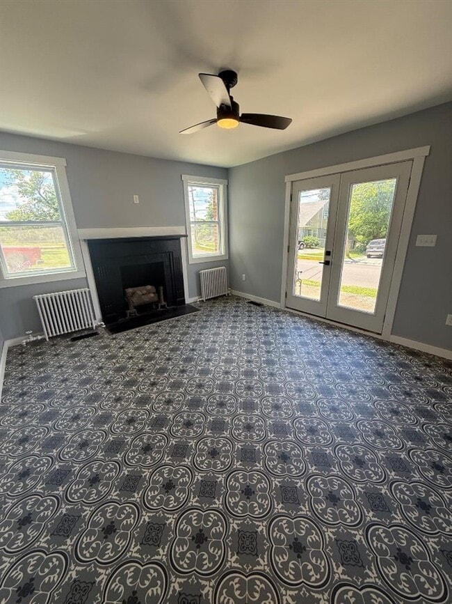 Building Photo - 709 Ridgecrest Way